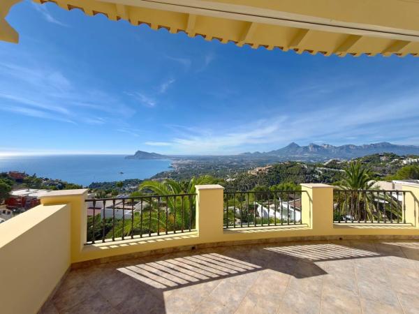 Casa independiente en calle Noruega-a.h