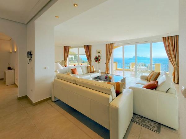 Casa independiente en calle Noruega-a.h