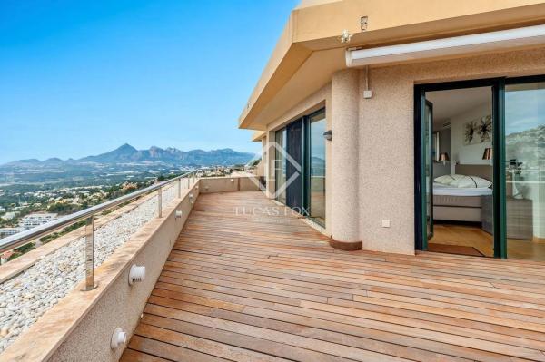 Dúplex en calle Principal de la Serra