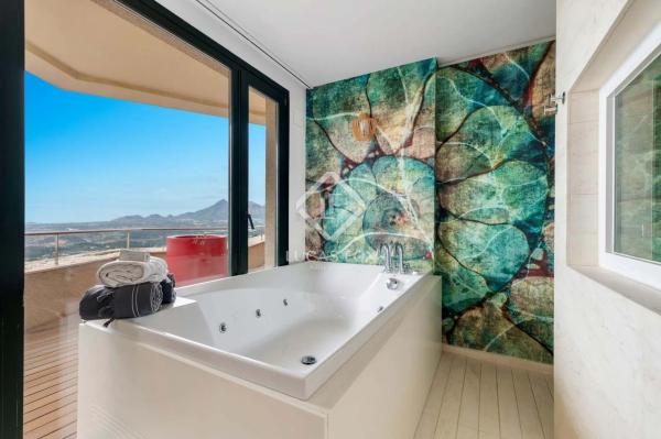 Dúplex en calle Principal de la Serra