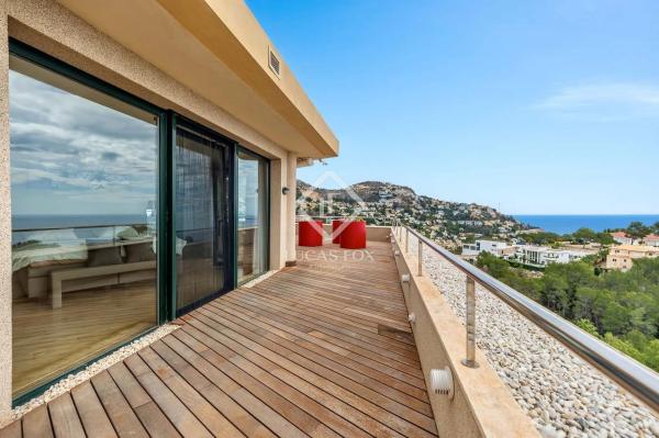 Dúplex en calle Principal de la Serra