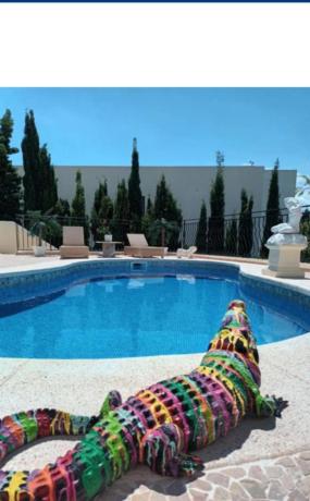 Casa independiente en calle Colonia