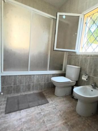 Casa independiente en calle Colonia