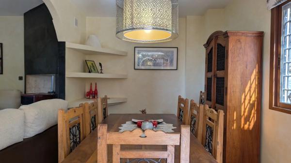 Casa independiente en Urbanización Jardines de Alhama, 24