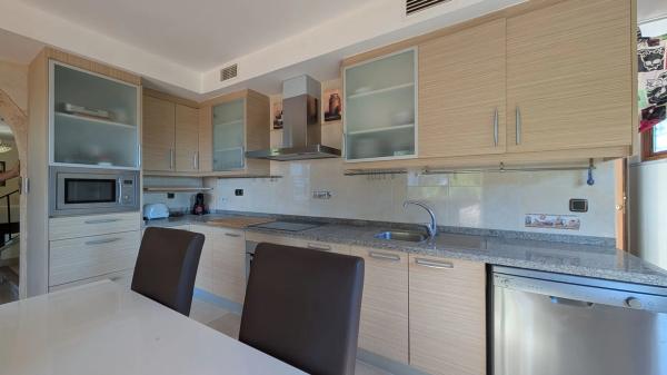 Casa independiente en Urbanización Jardines de Alhama, 24