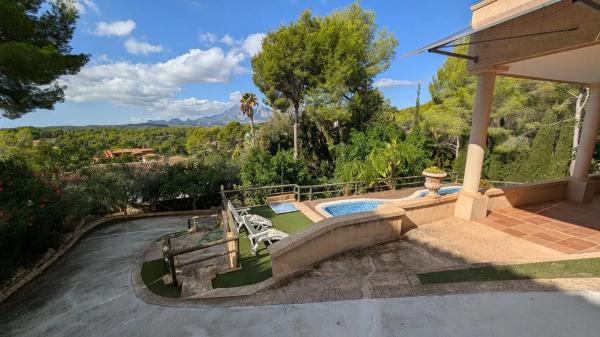 Casa independiente en Urbanización Jardines de Alhama, 24