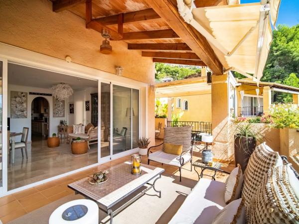 Casa independiente en calle Dinamarca