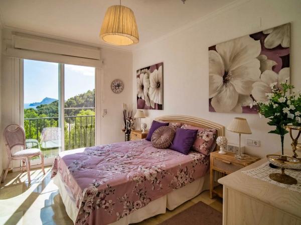 Casa independiente en calle Dinamarca