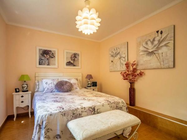 Casa independiente en calle Dinamarca