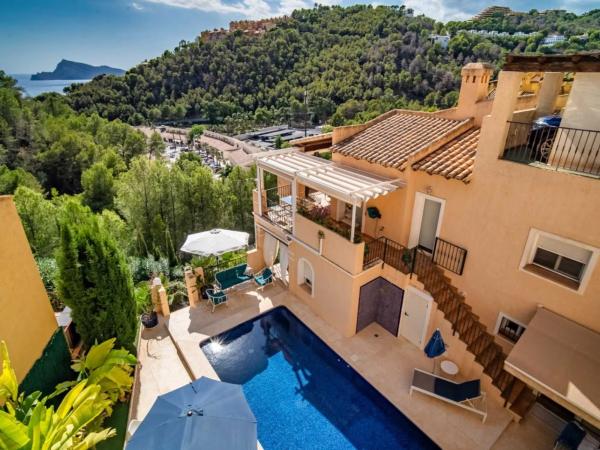 Casa independiente en calle Dinamarca