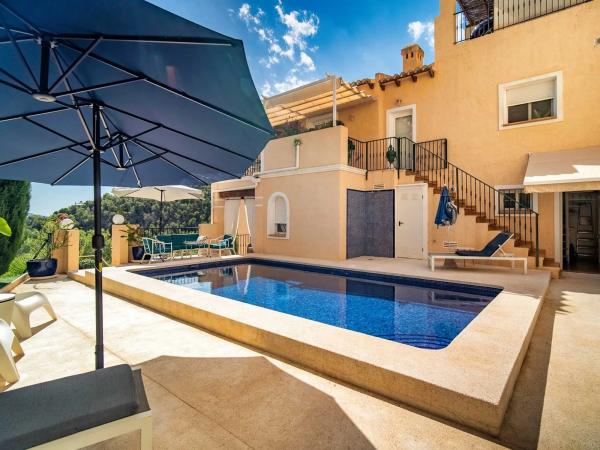 Casa independiente en calle Dinamarca