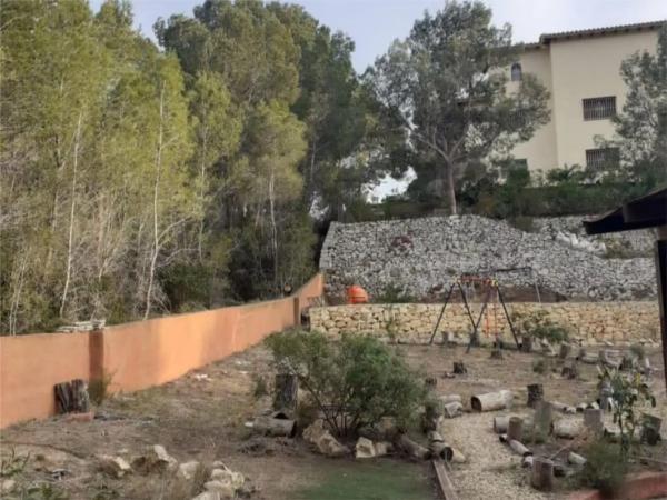 Casa independiente en calle Repetidor