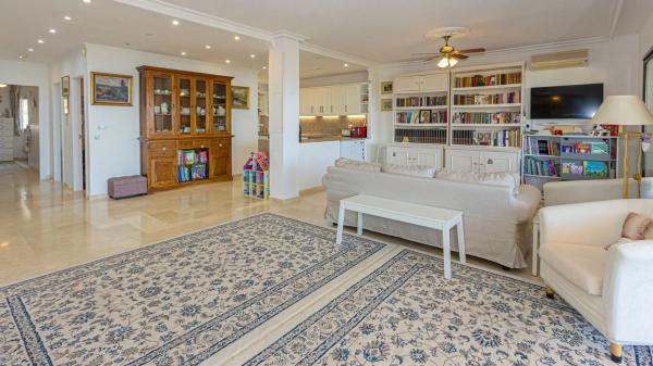 Ático en avenida Principal de la Sierra, 157