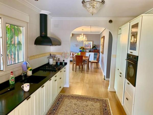 Casa independiente en CL Guatla La-g.Palmeras