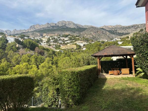 Casa independiente en CL Guatla La-g.Palmeras