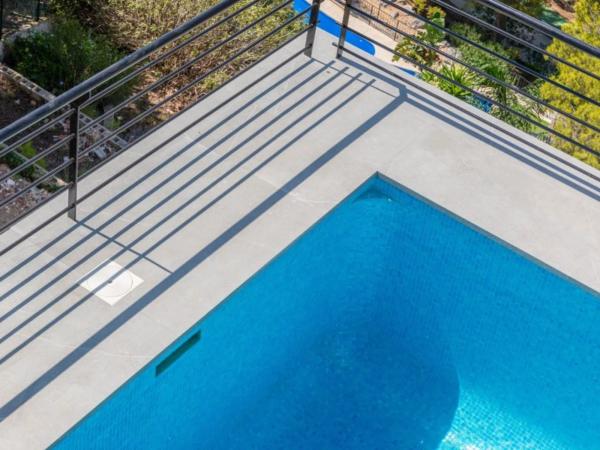 Casa independiente en calle Alemania, 648 -638