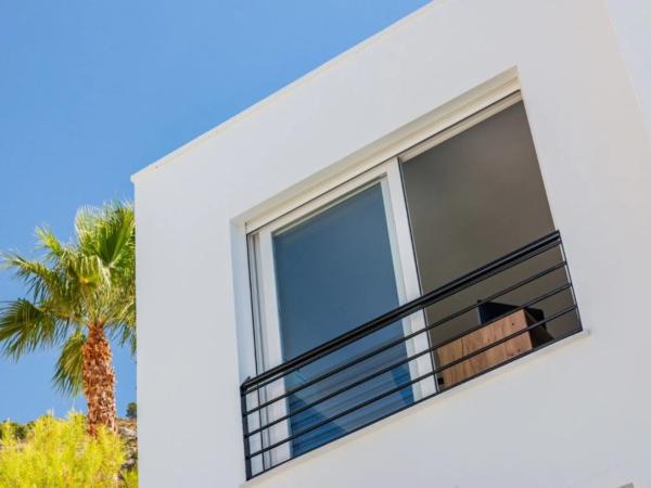 Casa independiente en calle Alemania, 648 -638