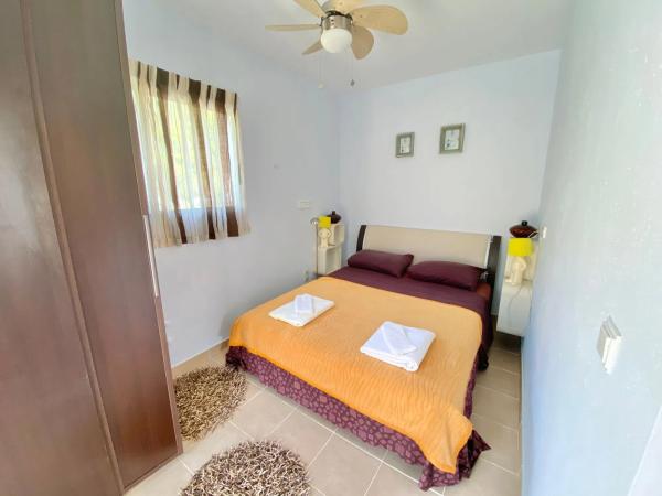 Casa independiente en calle Canna