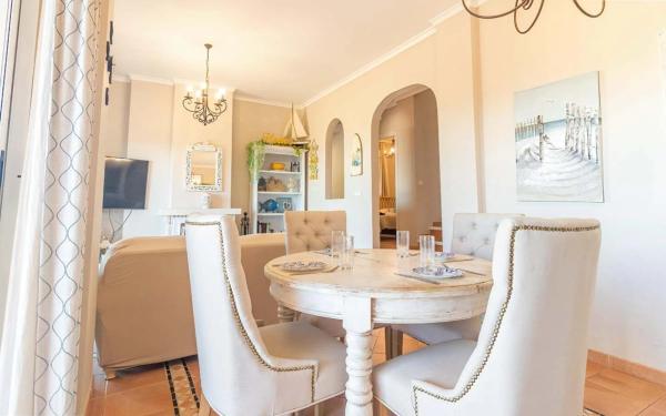 Chalet adosado en avenida Europa