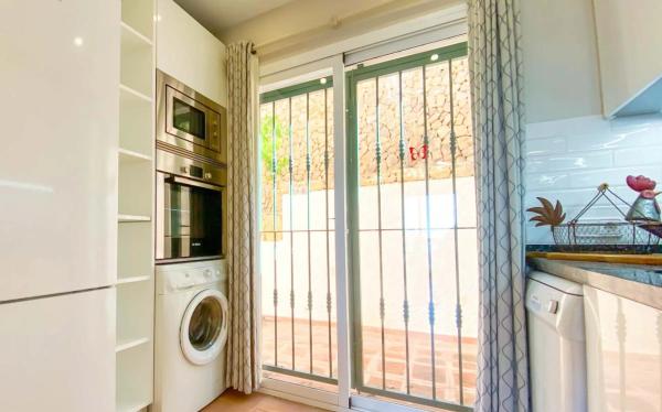 Chalet adosado en avenida Europa