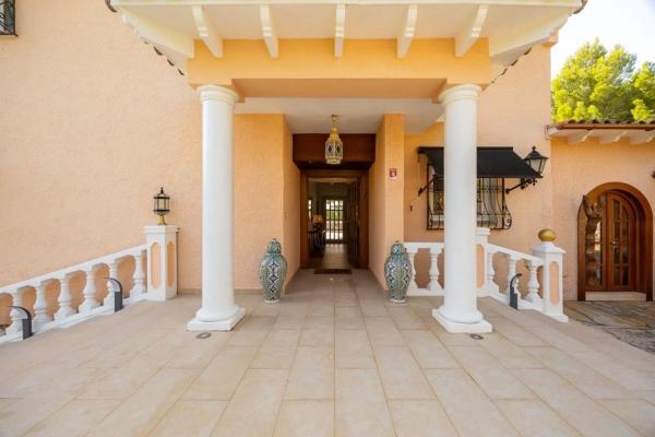 Casa independiente en calle el Ravanell, 96