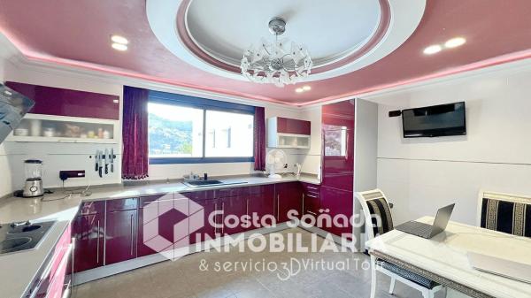 Casa independiente en calle Lotería