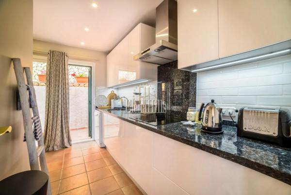 Chalet adosado en calle Suecia, 413