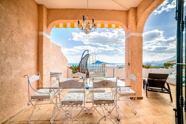 Chalet adosado en calle Suecia, 413