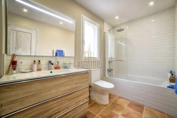 Chalet adosado en calle Suecia, 413