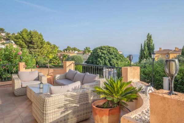 Chalet pareado en calle Dinamarca