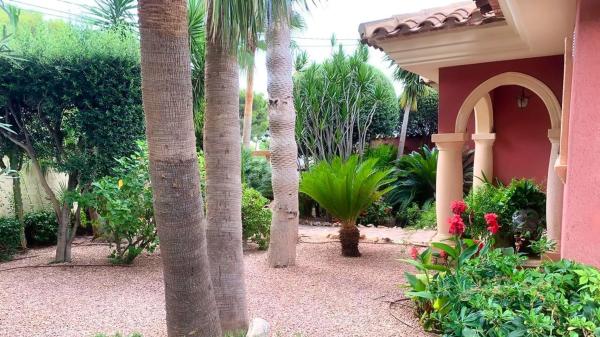 Casa independiente en calle la Guatla