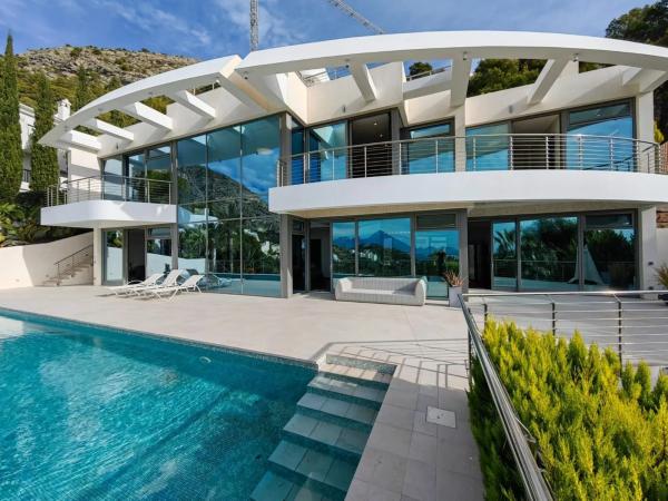 Casa independiente en calle Alemania