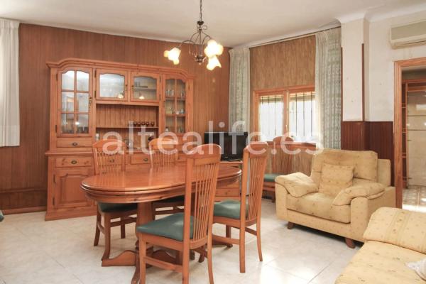 Casa de pueblo en calle Santíssima Trinitat