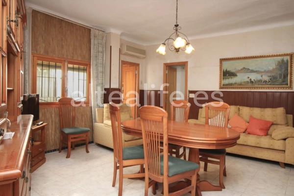 Casa de pueblo en calle Santíssima Trinitat