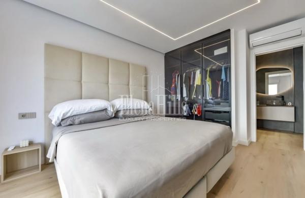 Chalet pareado en calle Amberes