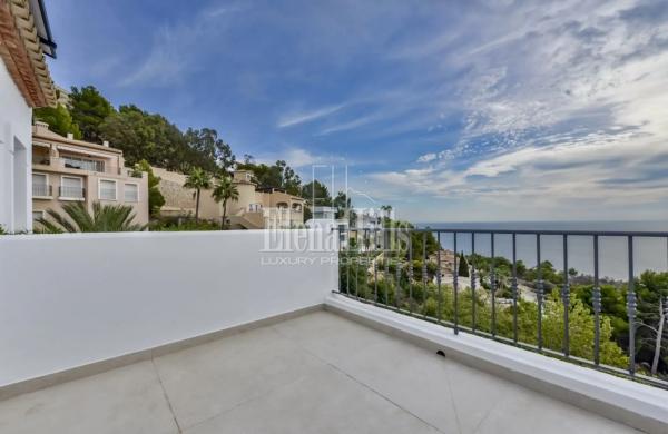 Chalet pareado en calle Amberes