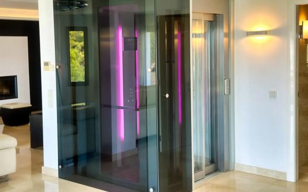 Casa independiente en calle Alemania, 733