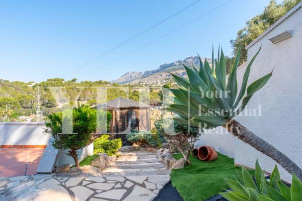 Casa independiente en CL Perdiu La-g.Baja