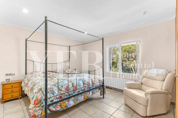 Casa independiente en CL Perdiu La-g.Baja