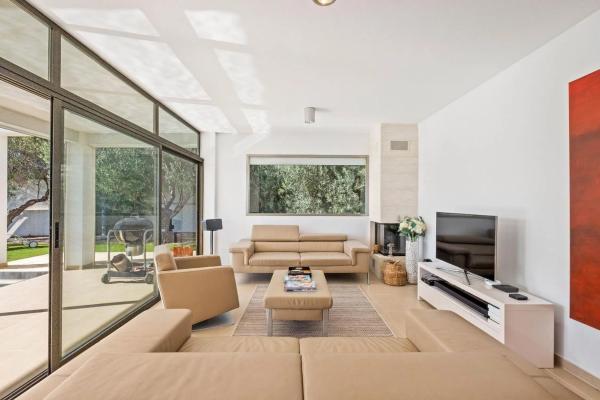 Casa independiente en calle Revoltes, 32