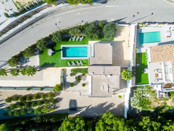 Casa independiente en calle Revoltes, 32