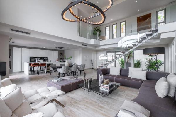 Casa independiente en puerta de Hierro, 35