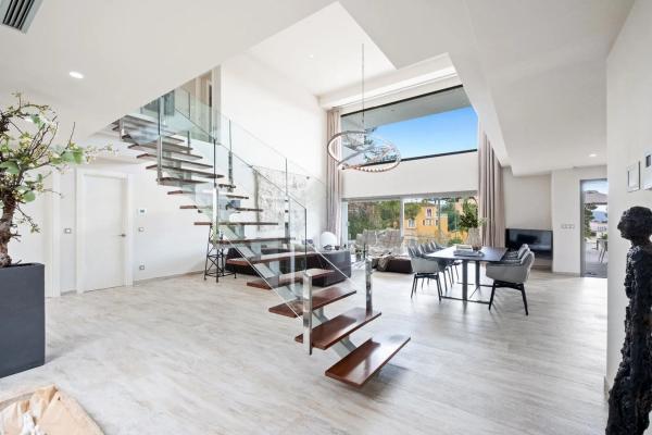 Casa independiente en puerta de Hierro, 35