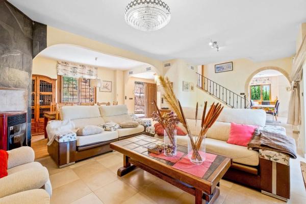 Casa independiente en Urbanización Jardines de Alhama, 34