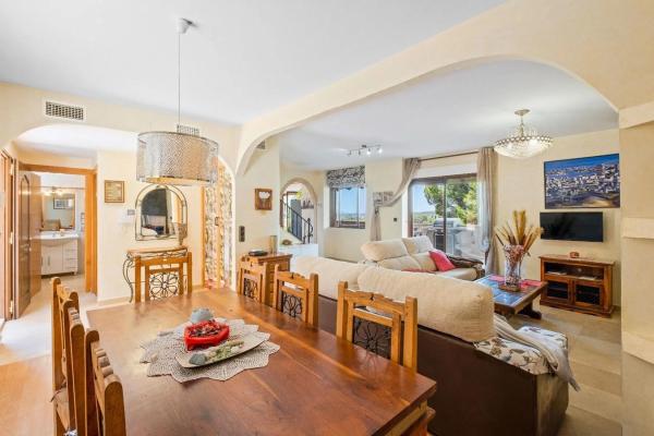 Casa independiente en Urbanización Jardines de Alhama, 34