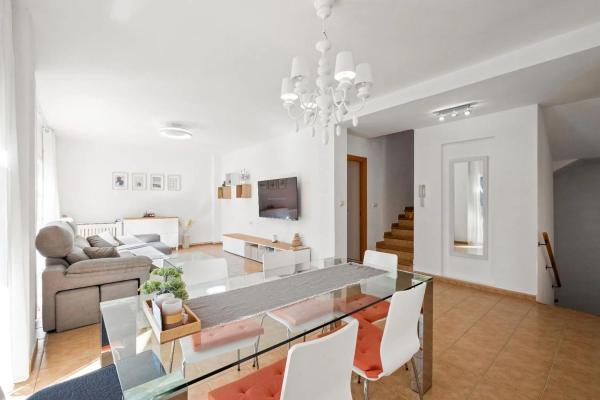 Casa independiente en calle Aljub, 30