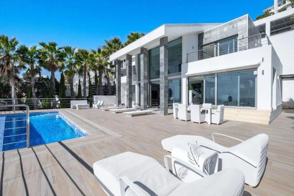 Casa independiente en calle Irlanda del Norte, 241