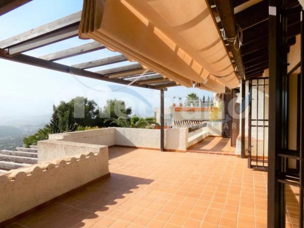 Casa independiente en calle Costa Azul