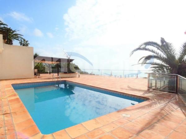 Casa independiente en calle Costa Azul