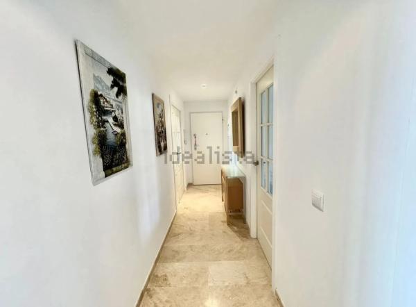 Piso en calle Sorell, 2